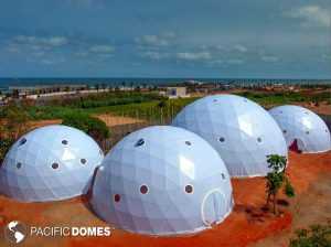 4 Greenhouse Domes