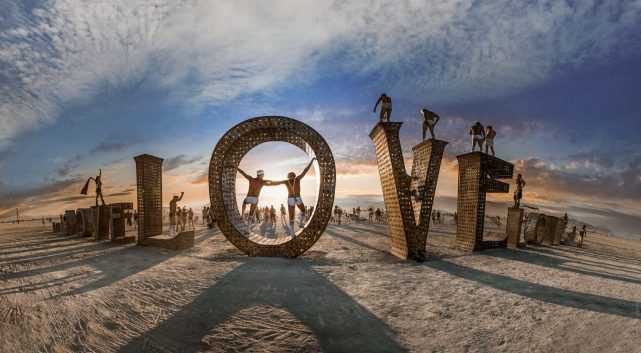 Love Sculpture Burning Man 2019